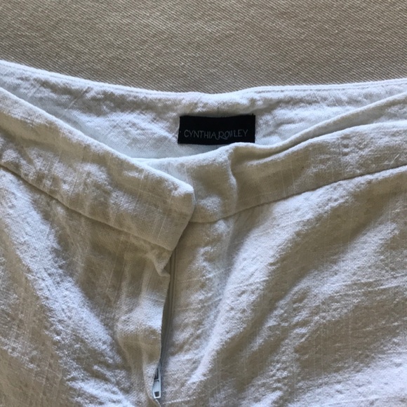 Cynthia Rowley Scalloped Linen shorts - Picture 2 of 3